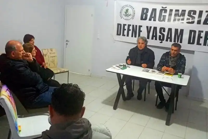 Burhan Tat’ın İmza Günü Buruk Geçti