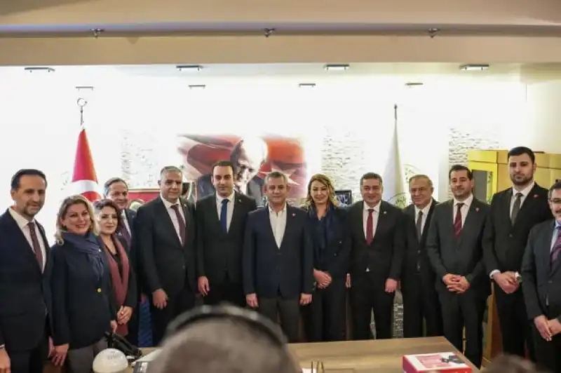 Özgür özel Hatay Da Vatandaşla Buluştu