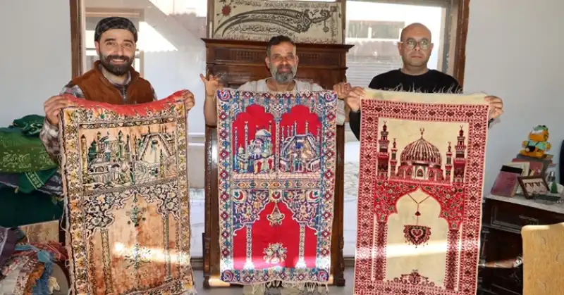 Eski Seccadeler Yeniden Gündemde: Nostalji Evlerin Baş Köşesine Taşınıyor