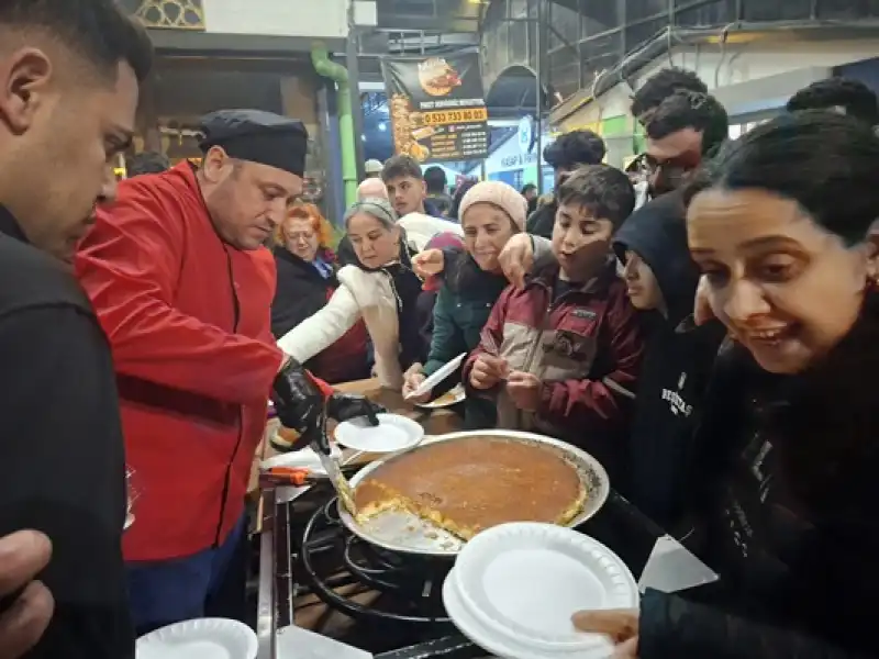 Uzun Çarşı Esnafından 6 Şubat’ta Anlamlı Dayanışma