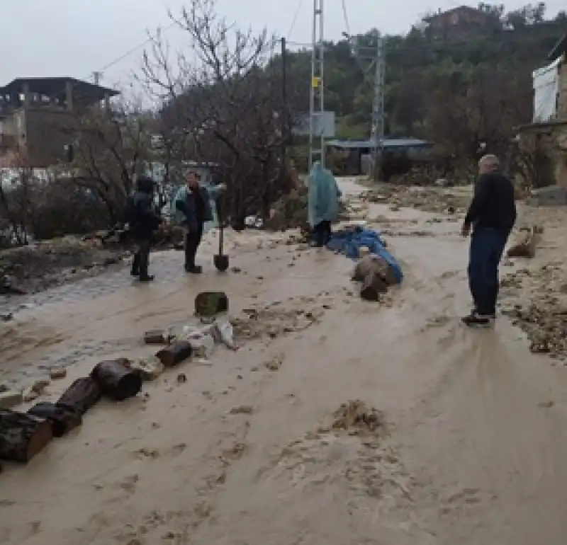 Yayladağı’nda Sel Alarmı: Ekipler 7/24 Sahada