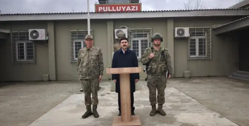 Yayladağı Sınır Hattında Denetim: Kaymakam Yazıcı Hudut Karakollarını Ziyaret Etti