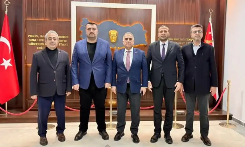 Altınözü Yetkililerden Emniyet Müdürü Nacioğlu’na Ziyaret