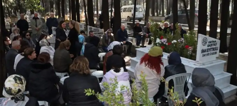 Gazeteci Sinan Seyfettin Mezarı Başında Anıldı