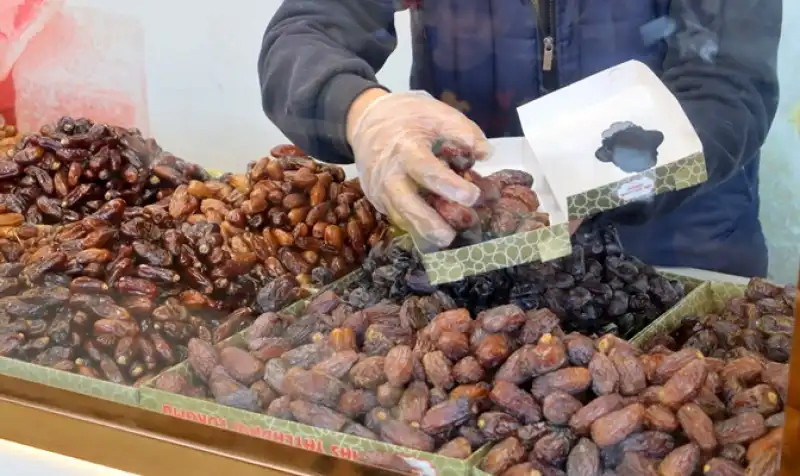 Ramazan’ın Başlaması Ile Tezgâhlarda Hurma Bereketi