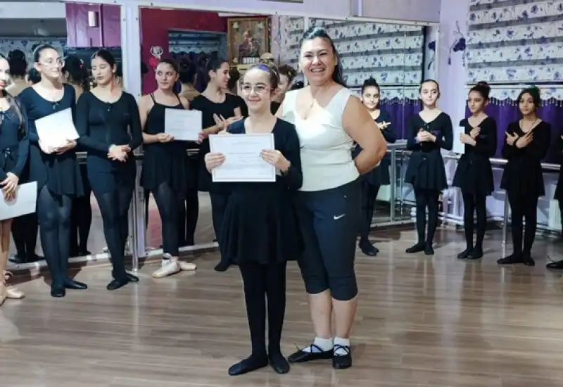 Fatma Satar Akademisi’nde 4. Ve 5. Aşama Sertifika Heyecanı