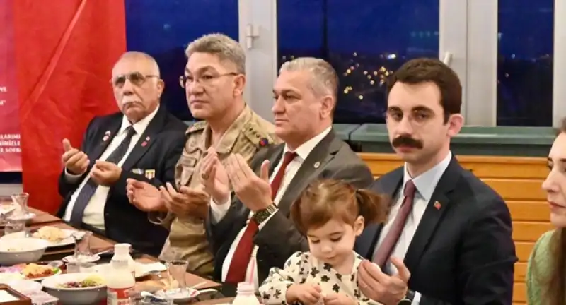 Belen’de Şehit Aileleri Ve Gaziler Onuruna İftar Programı Düzenlendi
