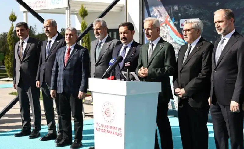 Bakan Uraloğlu Hatay’da