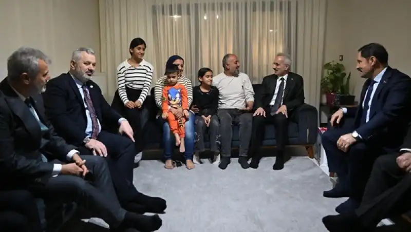 Dikmece TOKİ Konutlarında “Hayırlı Olsun” Ziyareti