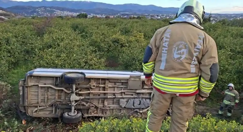 Okul Servisi Devrildi: 8 Öğrenci Yaralandı