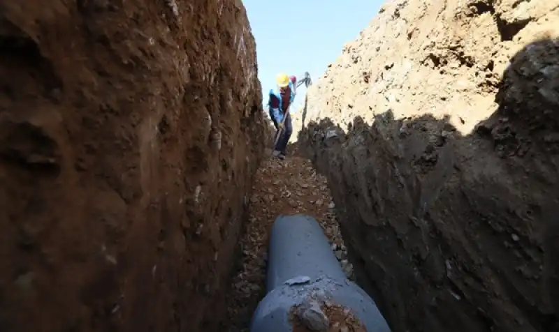 Kırıkhan’da 13 Mahalleye Yeni Altyapı