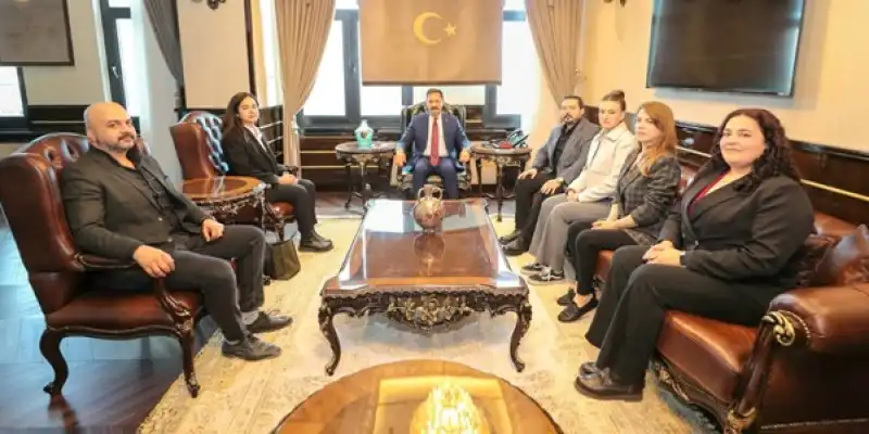 Vali Mustafa Masatlı, TMMOB Mimarlar Odası Hatay Şubesi Yönetimini Kabul Etti