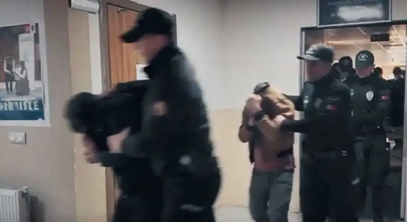 Hatay Polisi’nden ‘Torbacı’ Operasyonu: 20 Tutuklama!