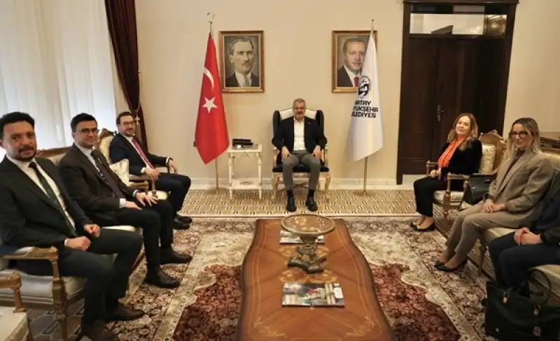 Başkan Öntürk Büyükelçi Kadzadej'i Ve AA Genel Müdürü Karagöz’ü Makamında Ağırladı