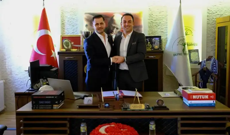 Özgün’den Defne’ye Kalıcı Bir Eser: Kültür Ve Sanat Merkezi Protokolü İmzalandı