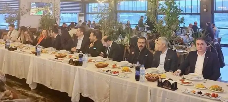 Arnavutluk Büyükelçisi, Hatay’da Iftar Yemeğine Katıldı