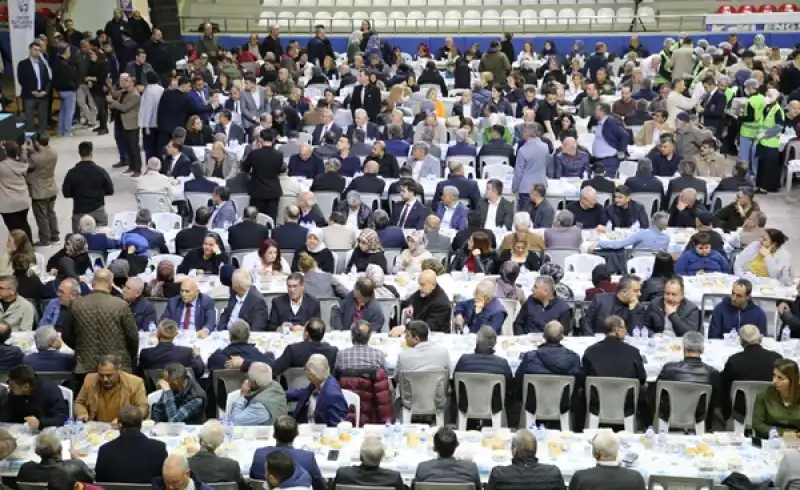 HBB Başkanı Öntürk, Iftarda İskenderunlularla Buluştu