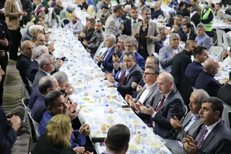 HBB Başkanı Öntürk, Iftarda İskenderunlularla Buluştu