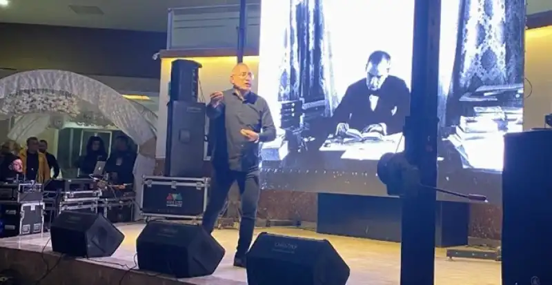 Hatay’ın Anavatana Katılışı Sunay Akın’ın Anlatımıyla Taçlandı