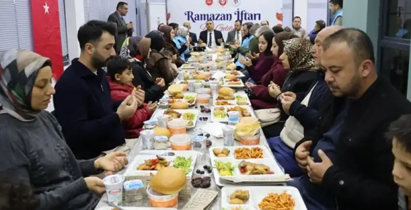 Hollanda Diyanet Vakfı’ndan Şehit Yakınları Ve Gazilere Anlamlı İftar