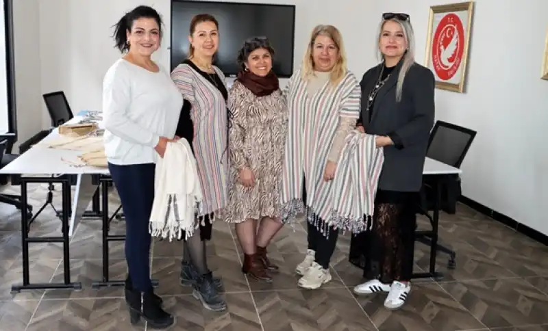 Kadın Sanatçılar 8 Mart’ı Atölyede Üreterek Kutladı