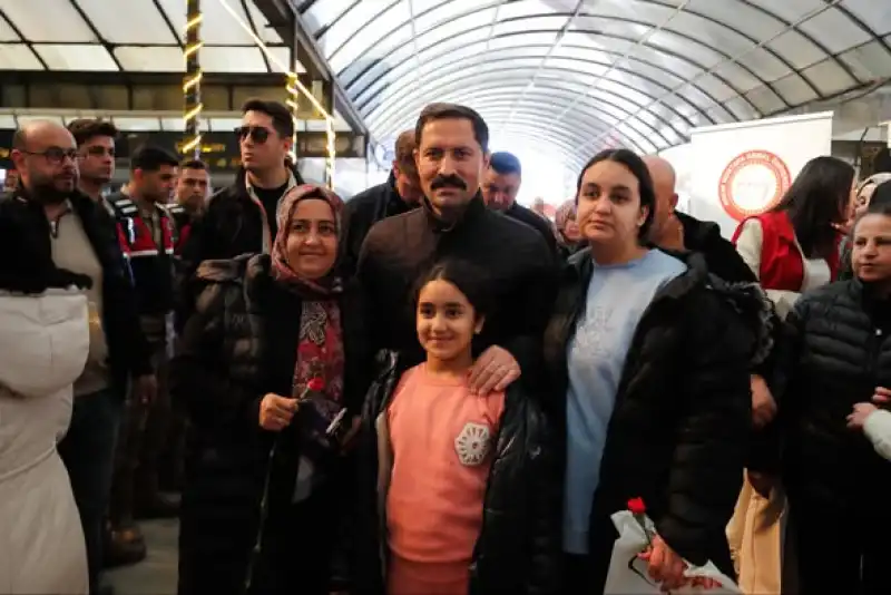 VALİ Masatlı’dan Tarihi Uzun Çarşı’da Anlamlı Ziyaret: 