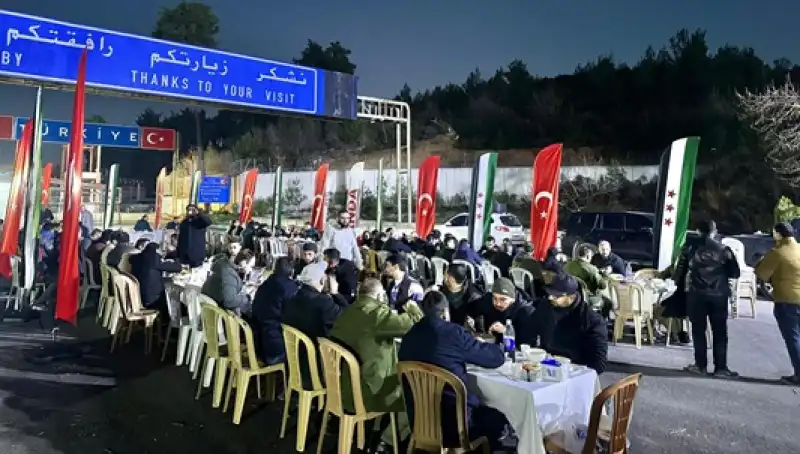 Yayladağı Gümrük Kapısı’nda Dostluk İftarı 