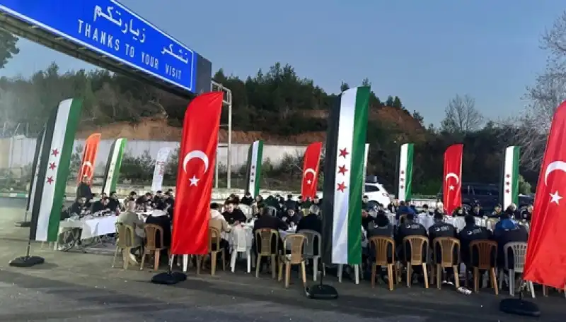 Yayladağı Gümrük Kapısı’nda Dostluk İftarı 