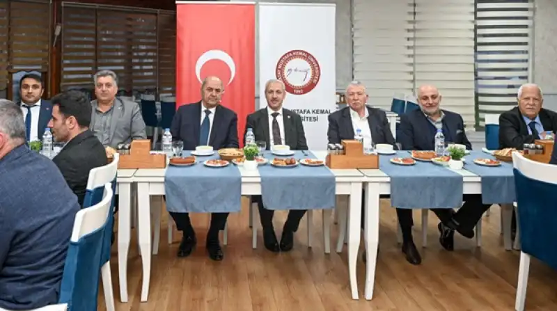 HMKÜ Kurma Ve Yaşatma Vakfı Tarafından İftar Programı Düzenlendi