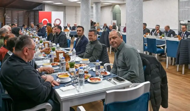 HMKÜ Kurma Ve Yaşatma Vakfı Tarafından İftar Programı Düzenlendi