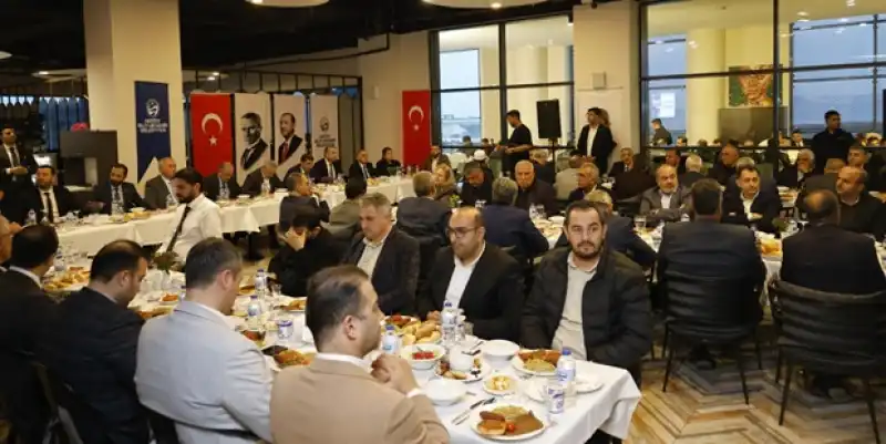 Başkan Öntürk, İftarda HBB Meclis üyeleriyle Buluştu