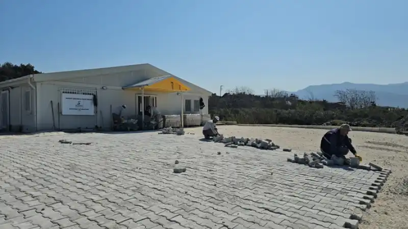 Karaçay Mahallesi çok Amaçlı Salonunda çalışmalar Sürüyor 