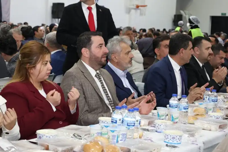 Başkan Öntürk Iftarı Samandağlı Vatandaşlarla Yaptı