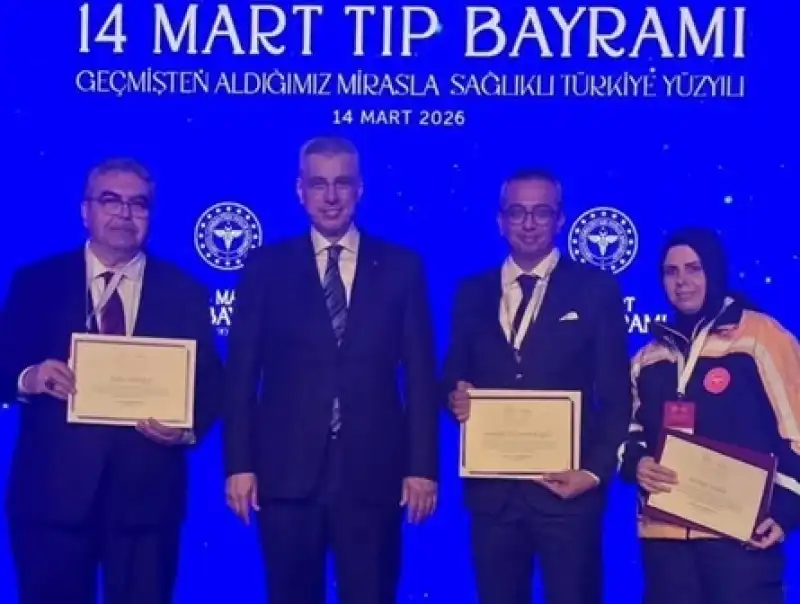 Deprem Bölgesinde Fedakârlığın Simgesi: Dr. Dökmeci “Yılın Doktoru” Seçildi