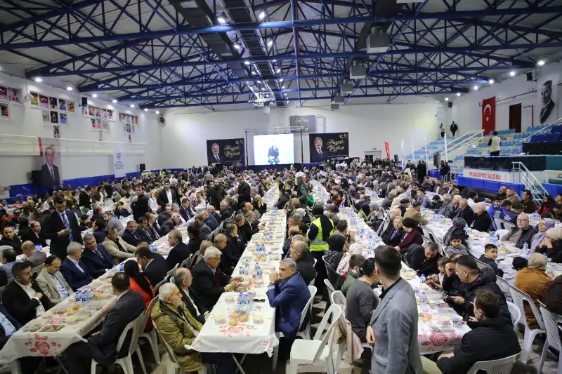 Başkan Öntürk, Iftarda Payaslı Hemşerilerini Ağırladı