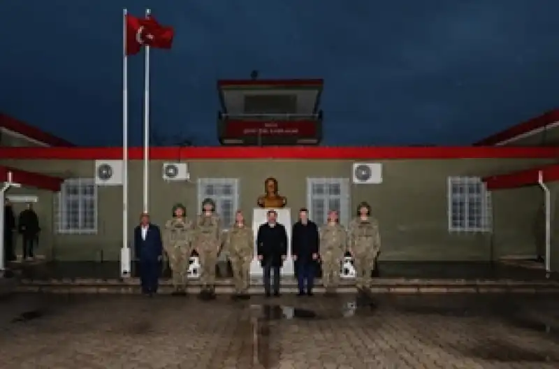 Vali Masatlı’dan Hudut Karakolunda Anlamlı İftar