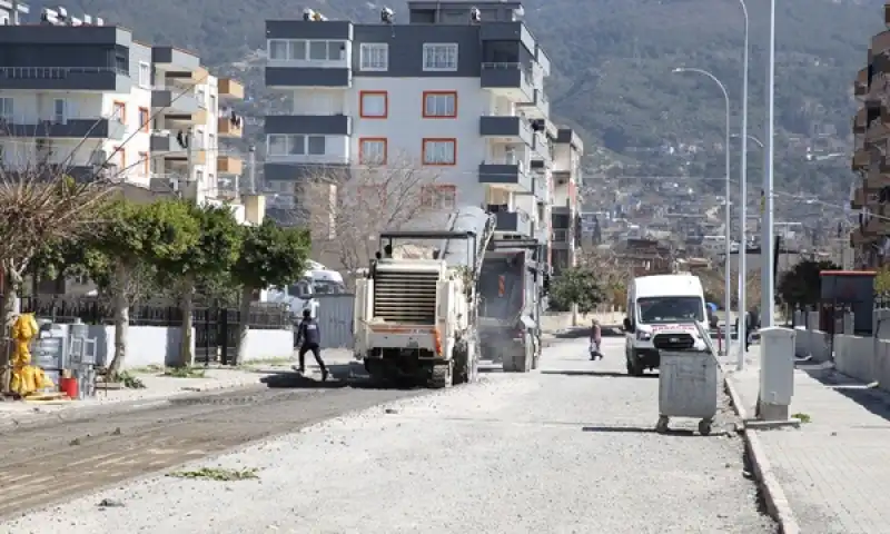 Payas’ta Asfalt çalışmaları Devam Ediyor 