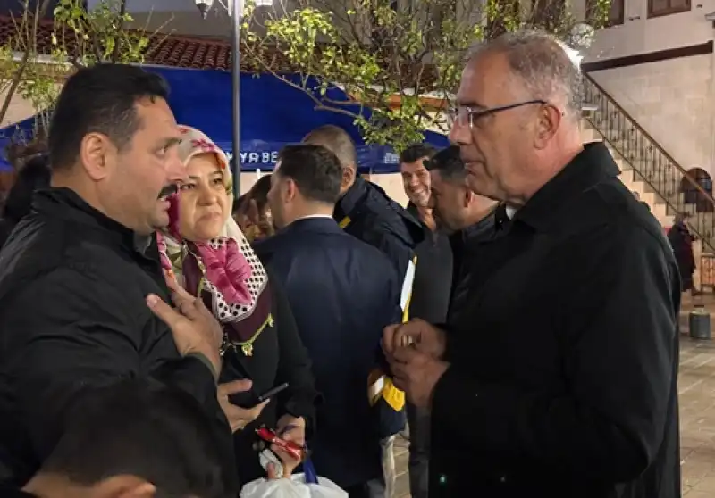 Başkan Yapar, Kadir Gecesi Münasebetiyle Düzenlenen Programda Vatandaşlarla Bir Araya Geldi 