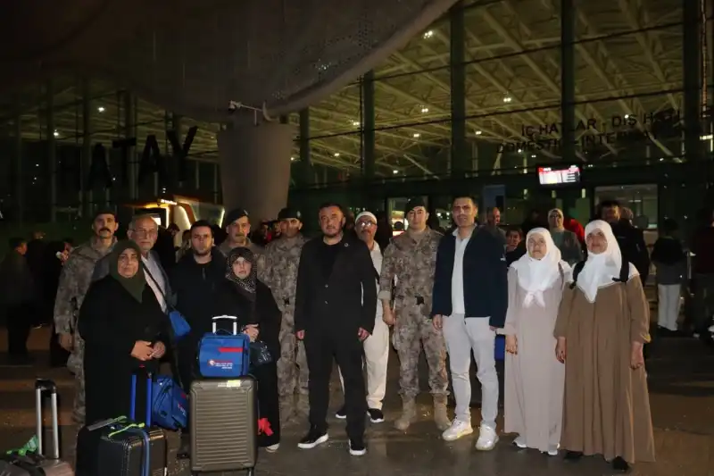 Şehit Emanetleri Kutsal Topraklara Dualarla Uğurlandı