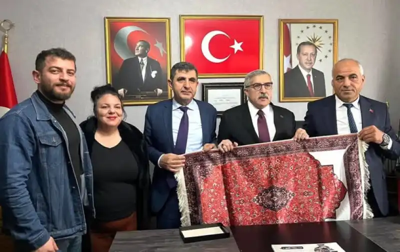 Ak Parti Samandağ Ilçe Başkanlığı’nda Bayramlaşma Programı Düzenlendi