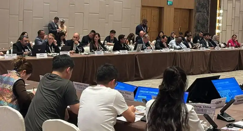 HBB, Çin’de Oruk Ve Haytalı Keyfi Yaşattı