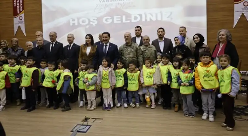 Hatay’da 18 Hatay’da Çanakkale Zaferi Ve Yaşlılara Saygı Haftası Kutlandı