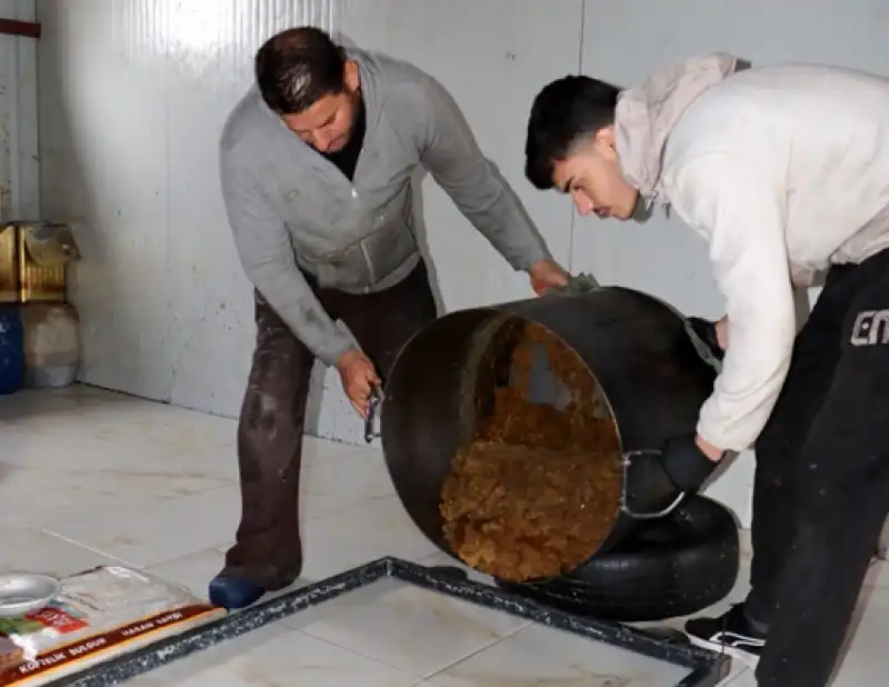 Üçüncü Kuşak Sabun Ustası Emre Kaya Geleneği Yaşatıyor