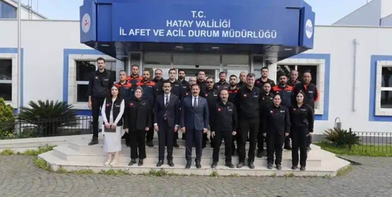 Hatay Valisi, AFAD Personellerine Rütbe Taktı