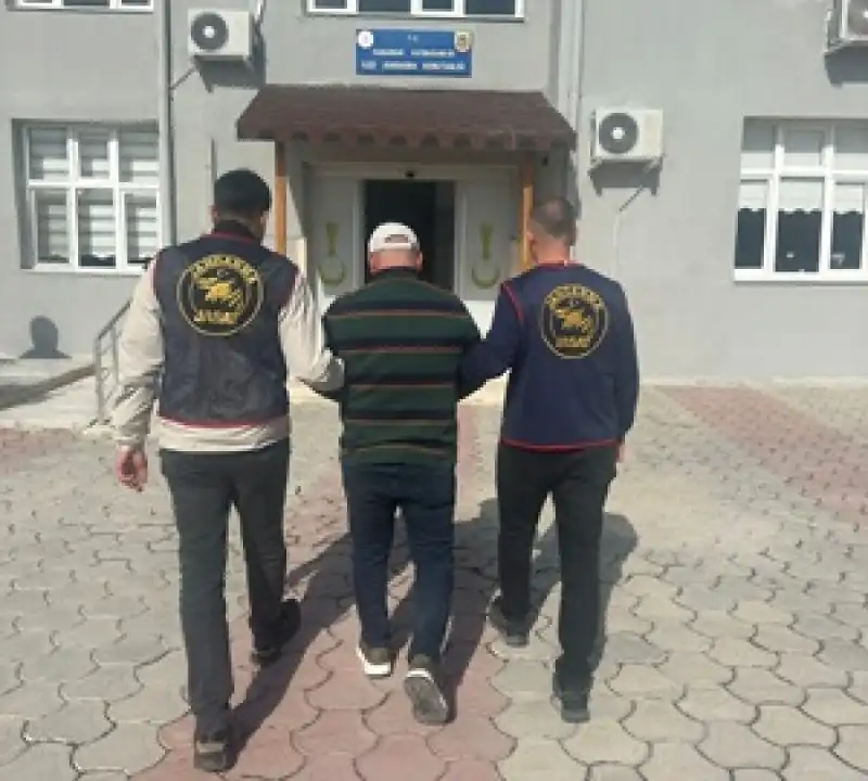 9 Yıldır Aranan Hükümlü JASAT Operasyonuyla Yakalandı