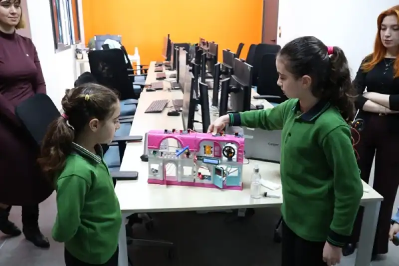 Hatay Gençleri Bilimde öne çıkıyor