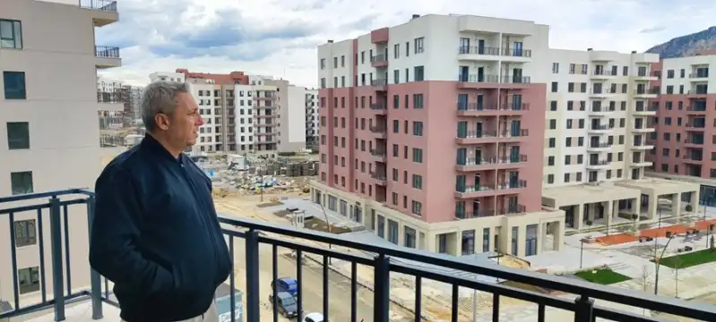 Emek Mahallesi’nde Anahtar Teslimleri Sürüyor