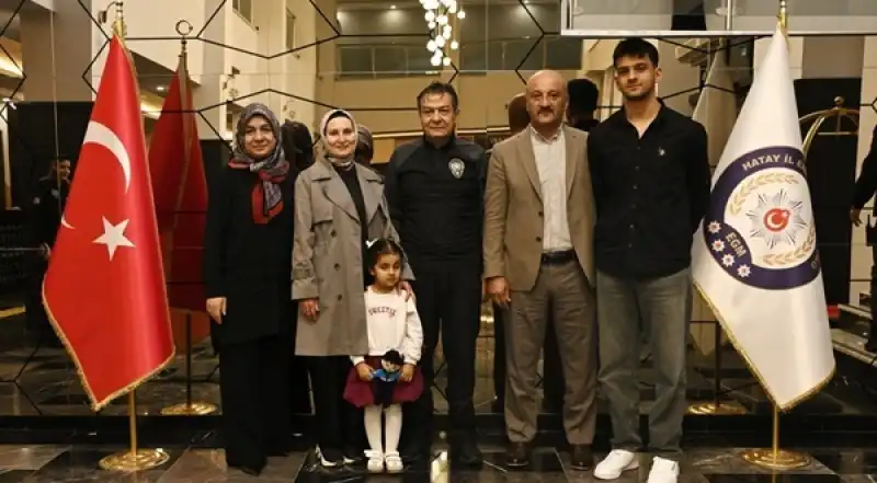 Hatay Emniyeti’nde Duygusal Veda: 11 Personel Emekliliğe Uğurlandı