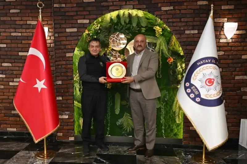 Hatay Emniyeti’nde Duygusal Veda: 11 Personel Emekliliğe Uğurlandı