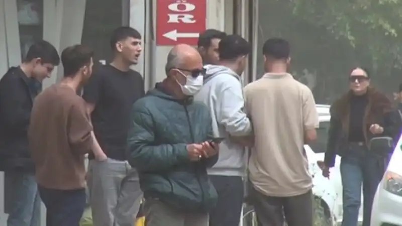 Vatandaştın Toz Taşınımına Maskeli Tedbir!